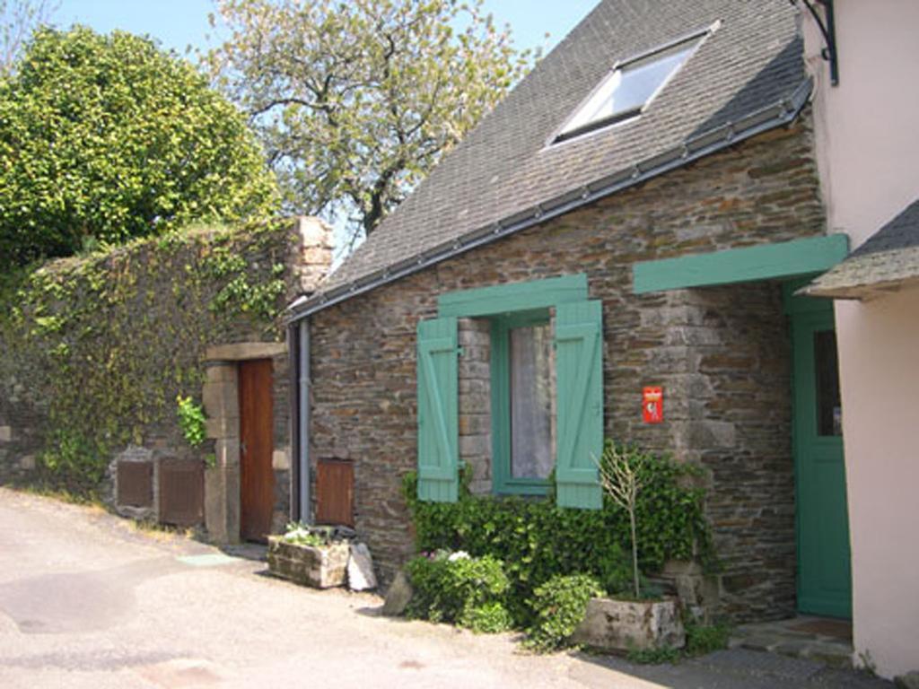 Les Locations Du Puits Bed and Breakfast Rochefort-en-Terre Δωμάτιο φωτογραφία