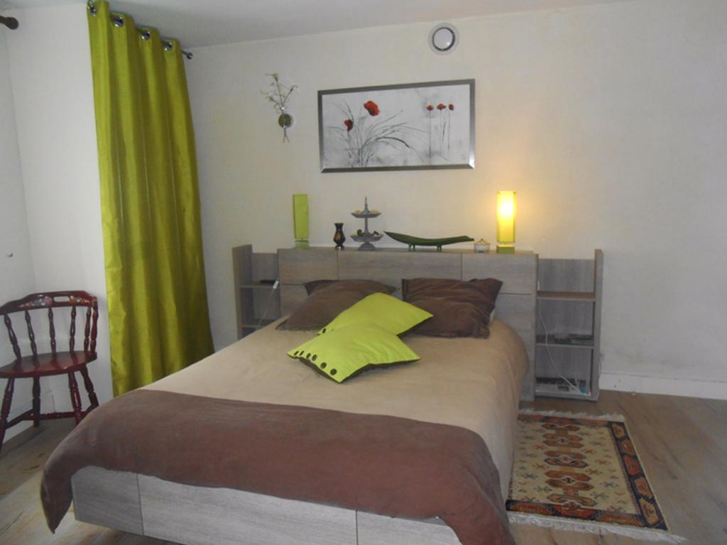 Les Locations Du Puits Bed and Breakfast Rochefort-en-Terre Δωμάτιο φωτογραφία